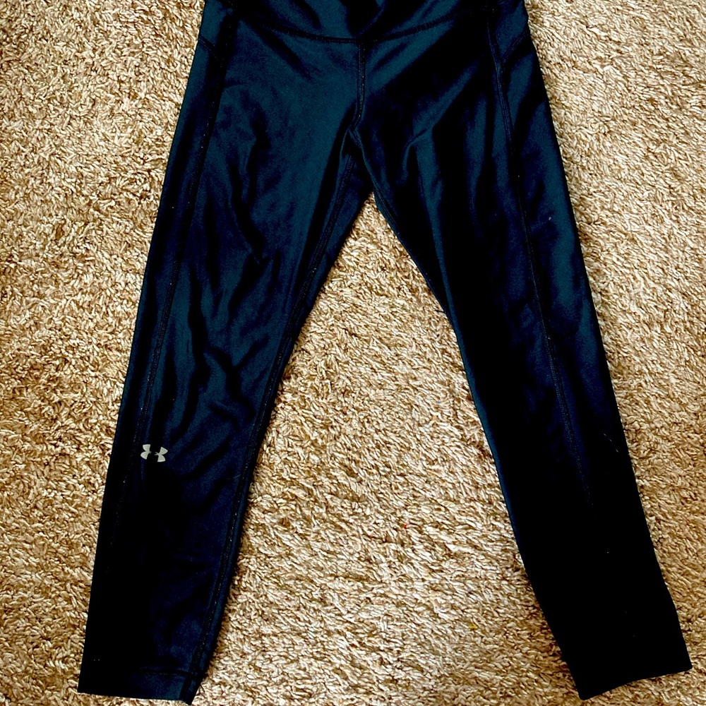 Black Under Armour Compression Capri